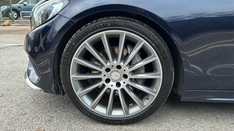 Mercedes-Benz C-Class C220d AMG Line Premium 4dr Auto Diesel Saloon